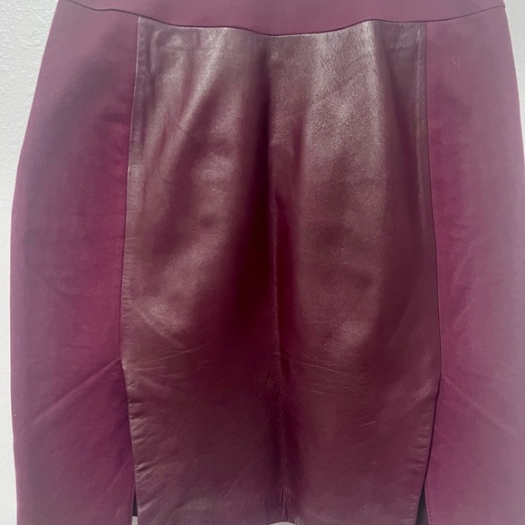 Banana Republic Red Pencil Skirt Knee-Length Workwear 2 - Picture 2 of 5